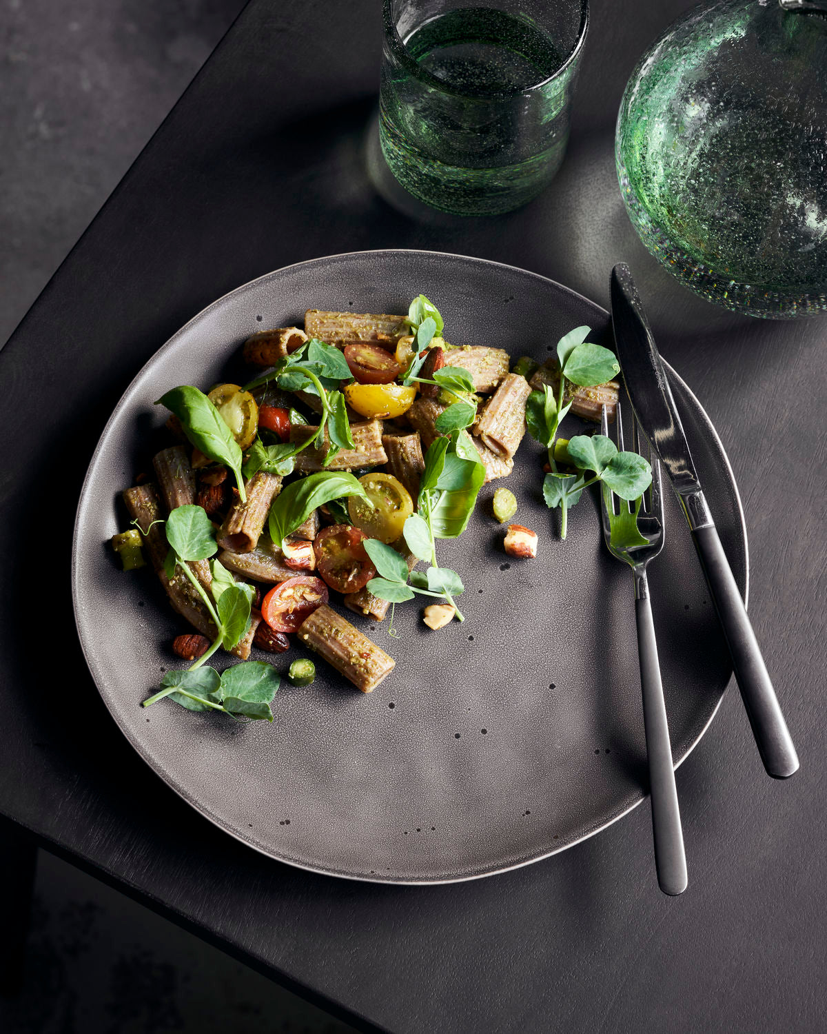 Tallrik Dinner Plate Rustic Dark Grey House Doctor